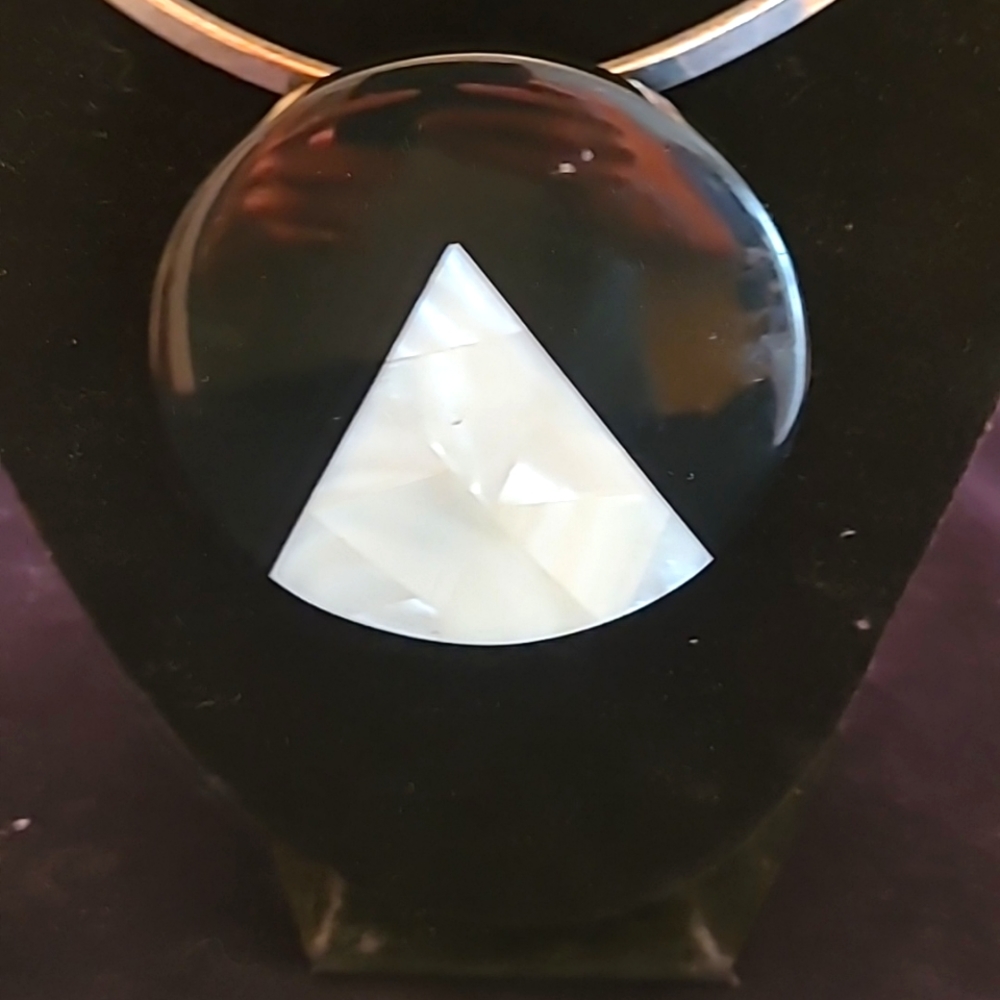 Inez Long Silver Pendant Necklace in Black Mother of Pearl